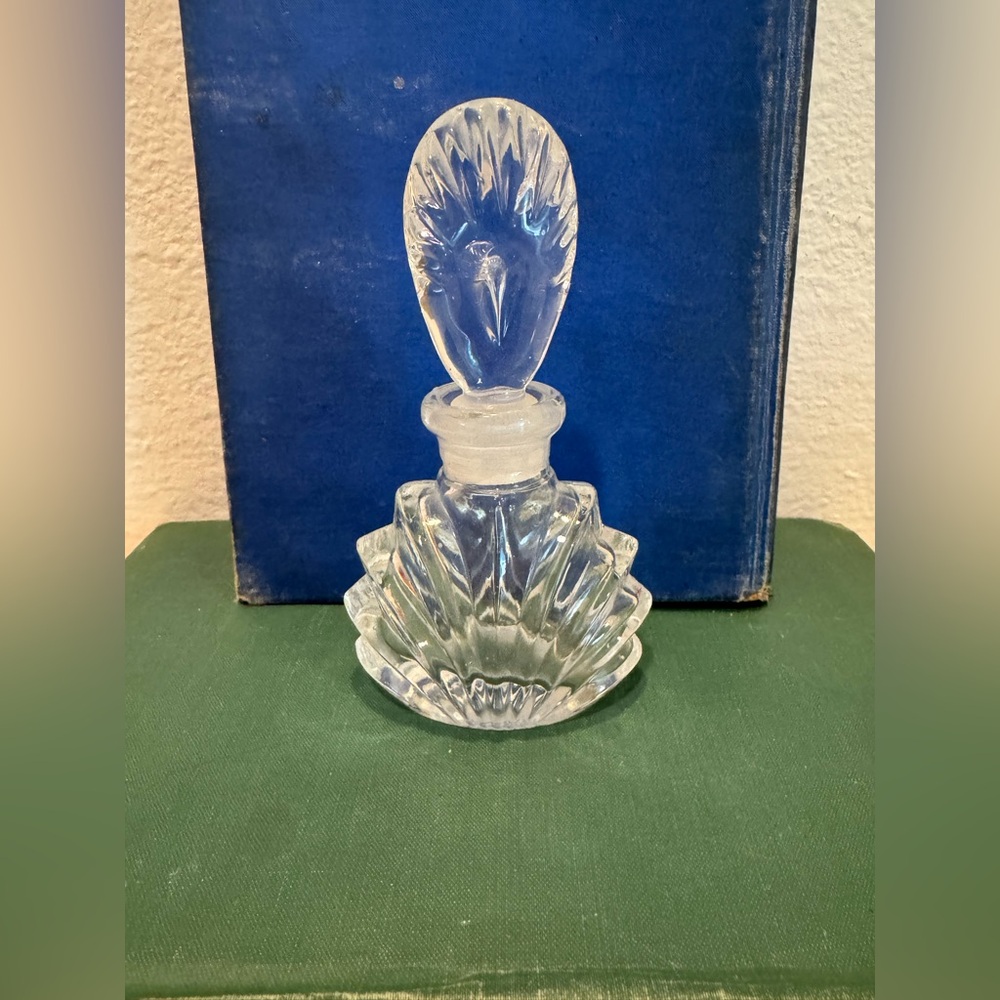 Vintage Cut Lead Crystal Perfume Bottle - Picture 3 of 14